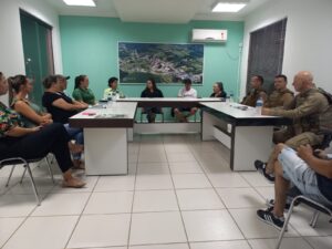 Leia mais sobre o artigo Comércio local e segurança pública são discutidos em reunião