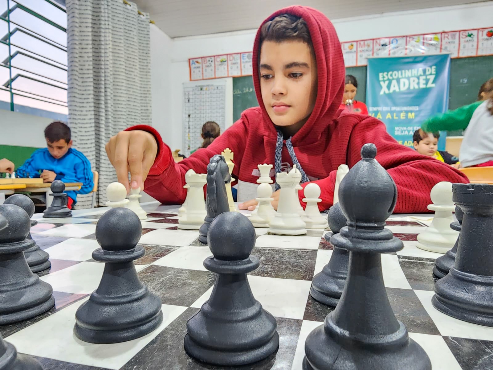 Com participação de 170 alunos, jogos de xadrez iniciam as competições do  CECA 2023 – Prefeitura Municipal de Canoas