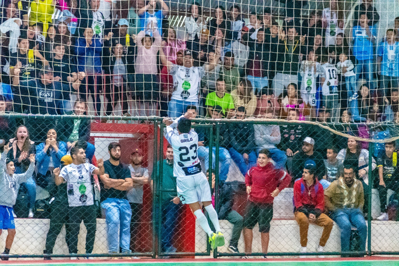 Leia mais sobre o artigo Grandes finais do Campeonato Intermunicipal de Futsal: Lago Azul e União São Mateus sagram-se campeões