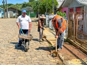 Leia mais sobre o artigo Prefeitura de Campo Belo do Sul intensifica ações de Limpeza Urbana em Praças e Bairros
