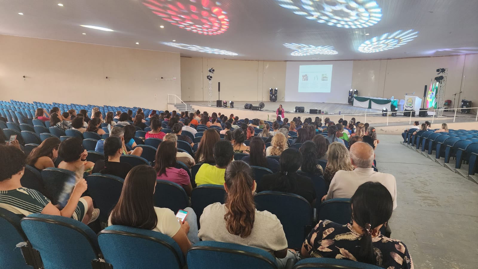 Você está visualizando atualmente Capacitação de Professores em São Joaquim destaca importância da educação especial e novas metodologias pedagógicas