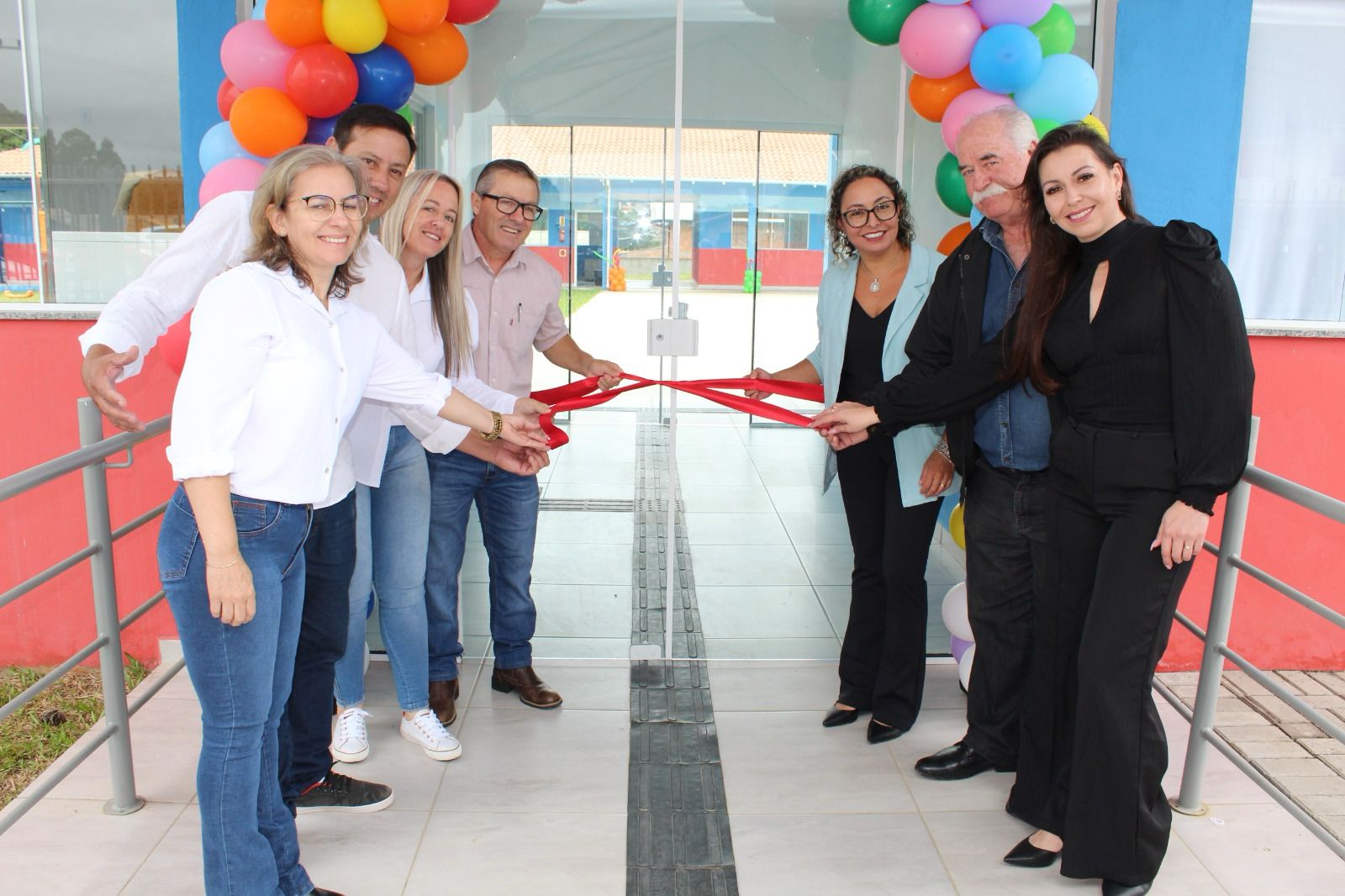 Você está visualizando atualmente Prefeitura de Correia Pinto inaugura nova sede do Grupo Escolar Municipal Marcolina de Oliveira Ramos