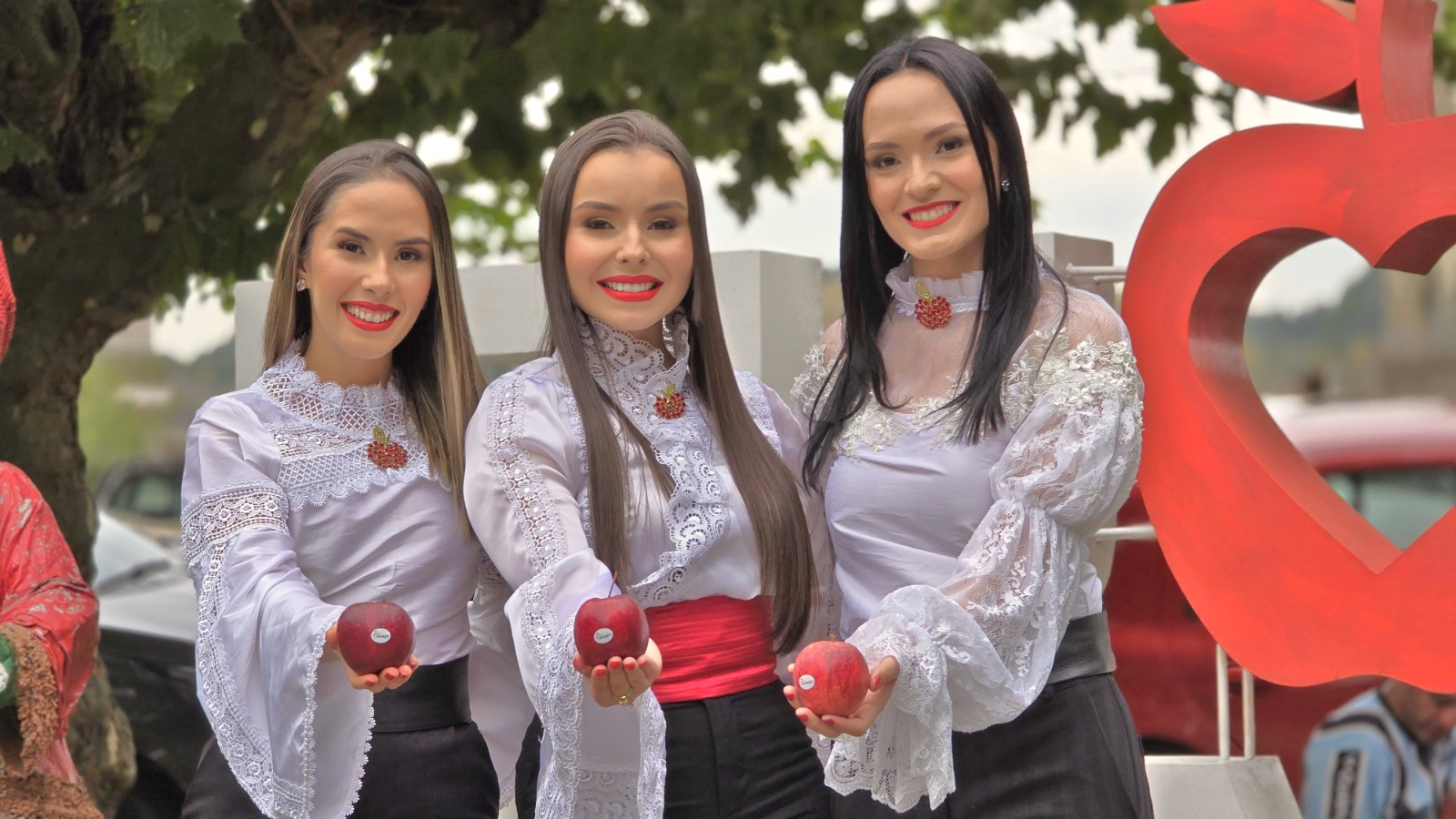 Você está visualizando atualmente São Joaquim apresenta as Soberanas da 24ª Festa Nacional da Maçã