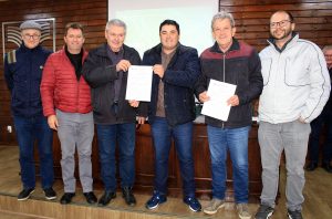 Leia mais sobre o artigo Lages e Otacílio Costa assinam contrato de 11 milhões com a usina de asfalto
