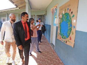 Leia mais sobre o artigo Comitiva da Índia visita unidades municipais de ensino de Lages