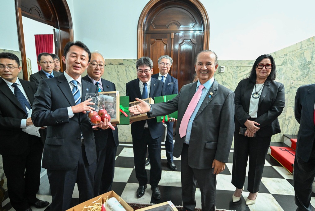 Leia mais sobre o artigo Governador e embaixador do Japão no Brasil acertam atualização do projeto JICA para continuidade das obras de prevenção a cheias em SC