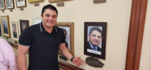 Leia mais sobre o artigo Prefeito Giovani Nunes é homenageado com foto no hall da prefeitura de São Joaquim