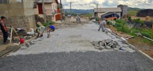 Leia mais sobre o artigo Obras de pavimentação avançam na rua Marcos Farias de Oliveira em São Joaquim