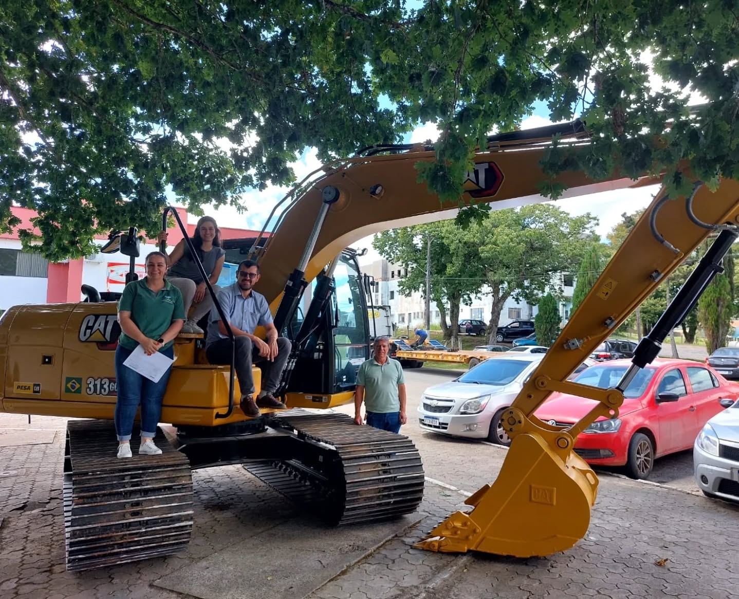 Leia mais sobre o artigo Prefeitura de Bocaina do Sul adquire escavadeira para fortalecer setor agrícola