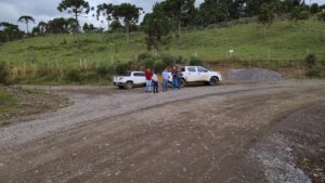 Leia mais sobre o artigo Prefeitura de Lages recebe apoio da iniciativa privada para obras de melhorias nas estradas da malha rural